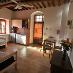 Апартаменты Lo Scricciolo Montecastelli Pisano