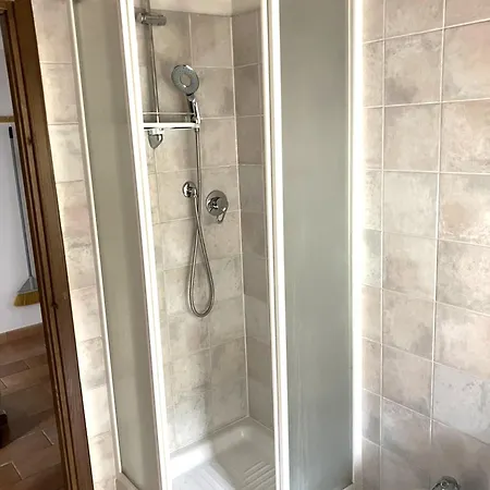 Lo Scricciolo Apartment