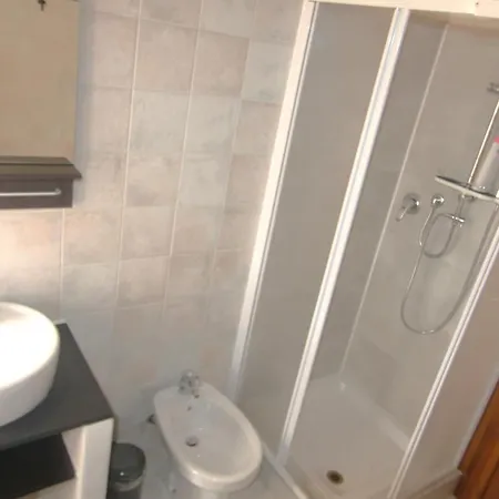 Lo Scricciolo Apartment