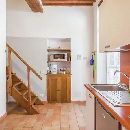 Lo Scricciolo Apartment *